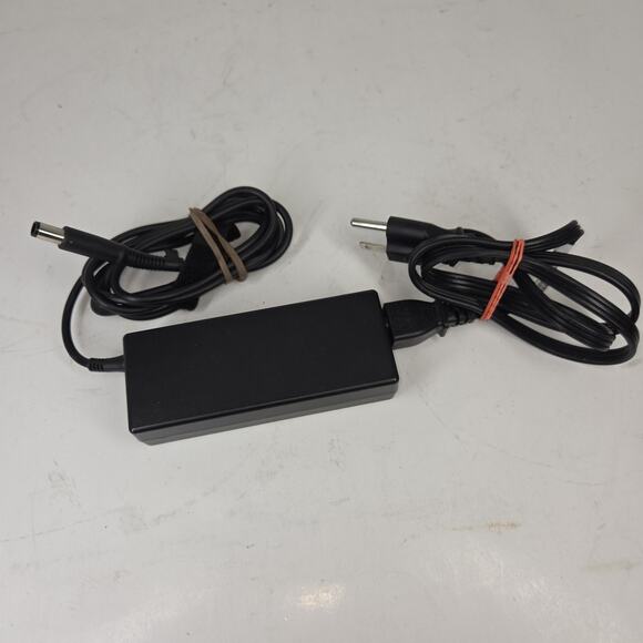 HP 90W AC Adapter Model L39754-002 Charger - Picture 6 of 6